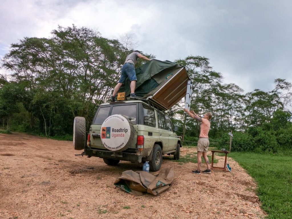 Uganda Selbstfahrer Roadtrip Dachzelt