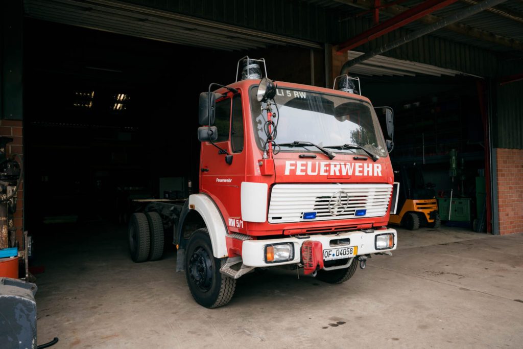 Rüstwagen Expeditionsmobil umreifen